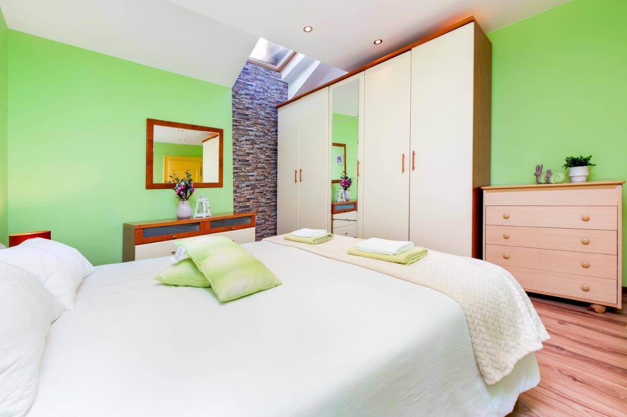 Ap Downtown Apartment 로비니 외부 사진