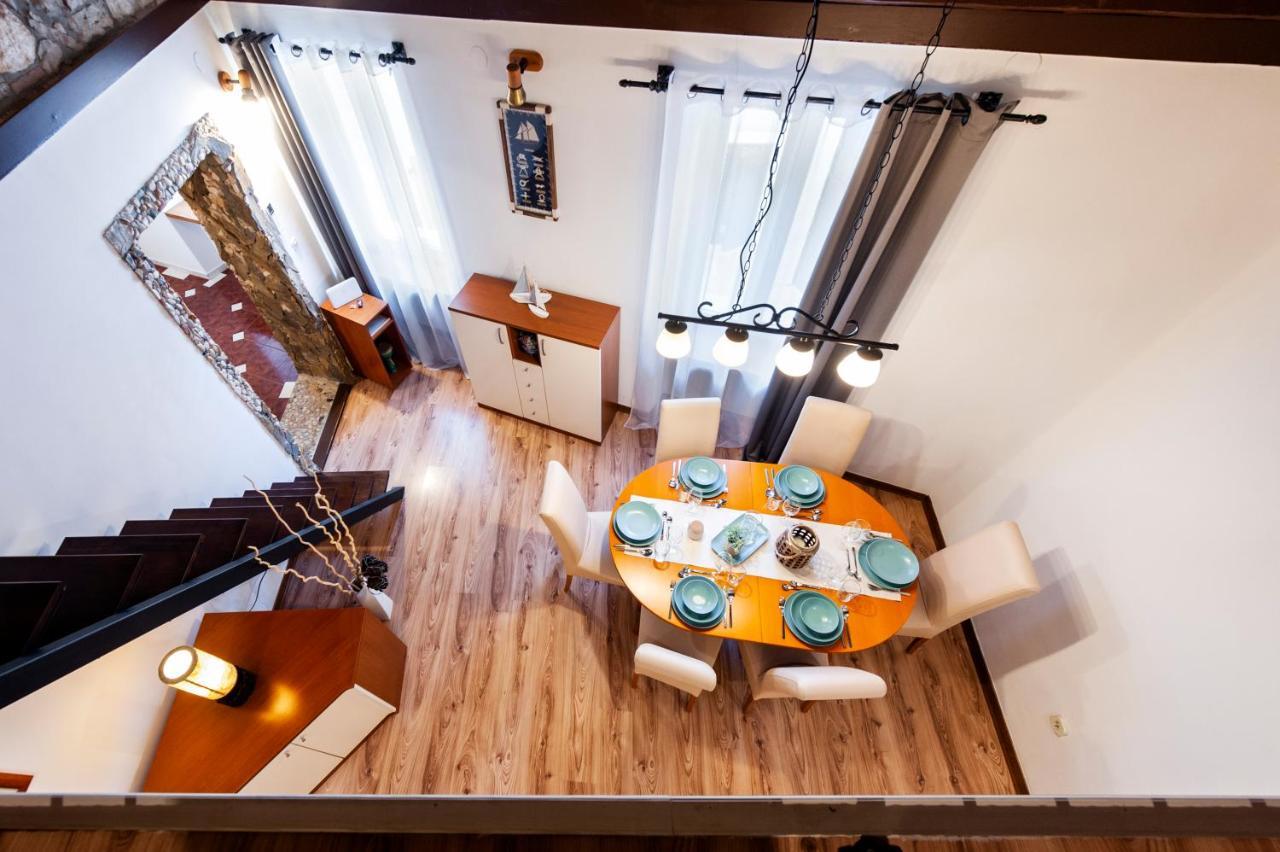 Ap Downtown Apartment 로비니 외부 사진