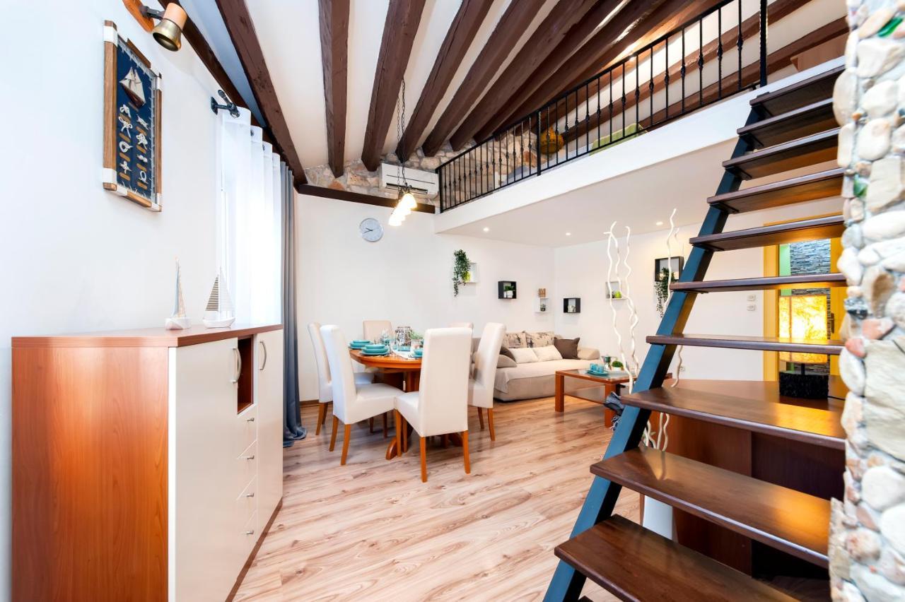 Ap Downtown Apartment 로비니 외부 사진